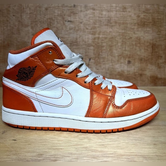 Jordan 1 Mid SE Electro Orange White Shoes Sneakers DM3531-800 Men Size main image 11